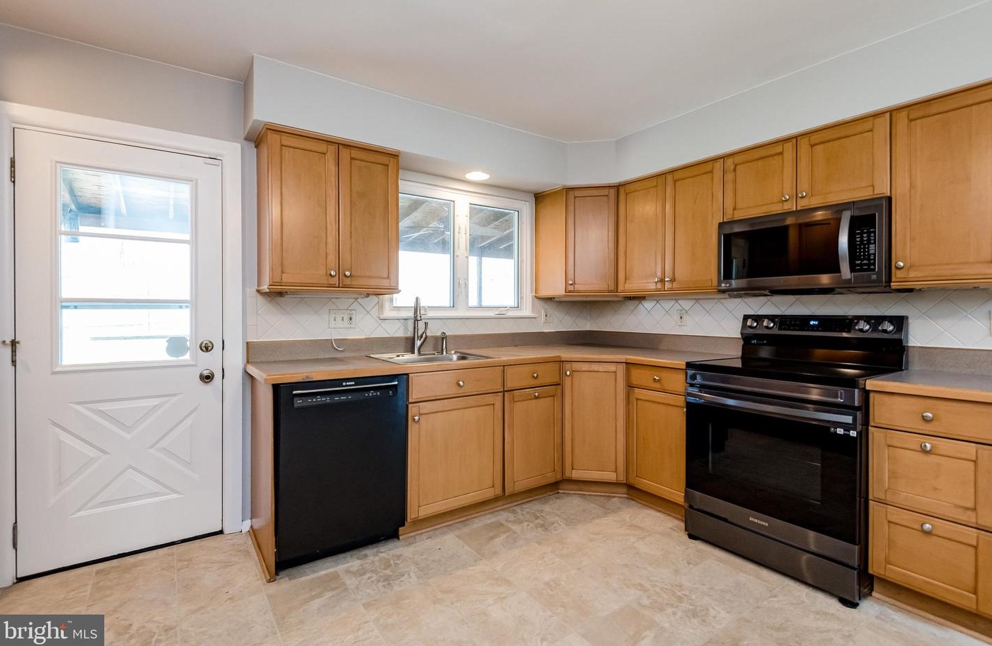 8403 Hallmark Cir, Baltimore MD  21234-4821 exterior