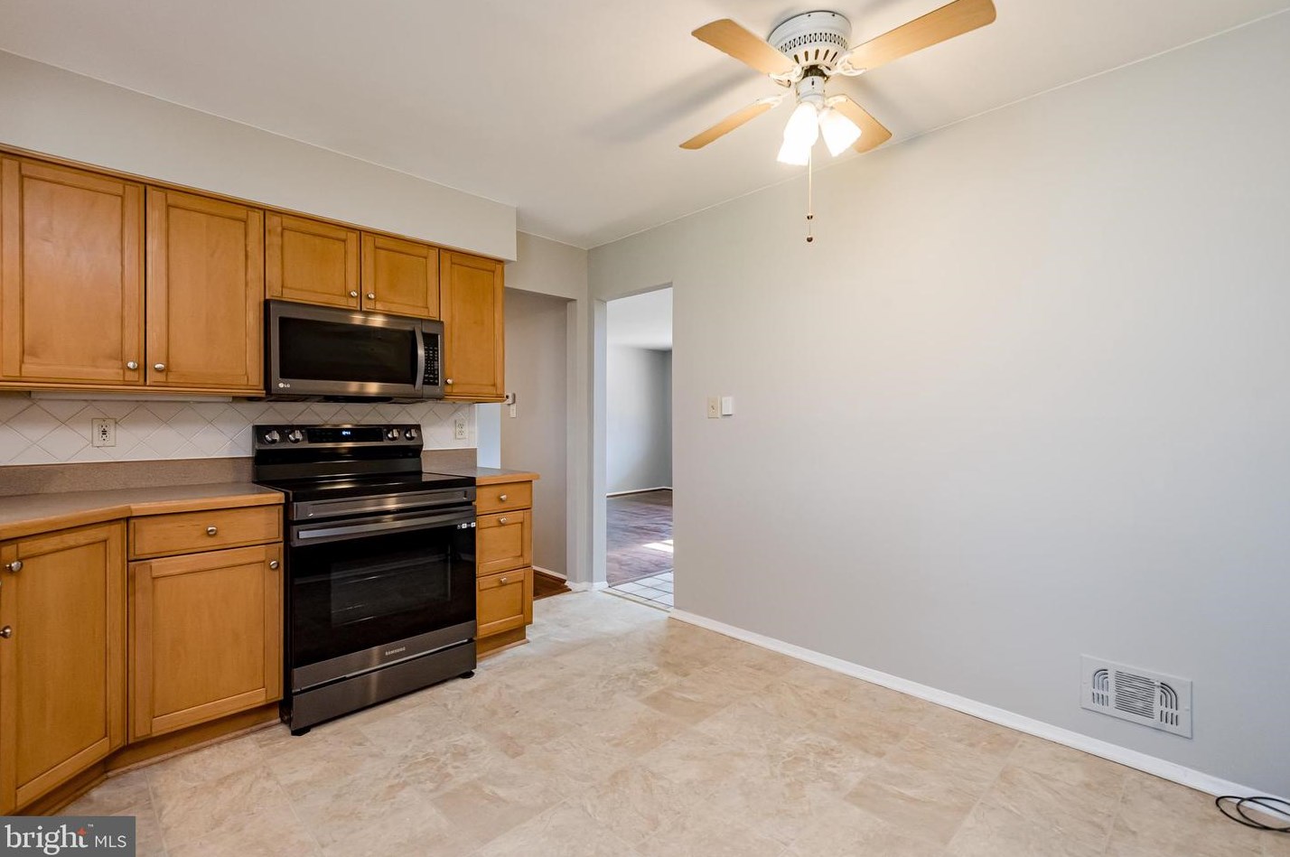 8403 Hallmark Cir, Baltimore MD  21234-4821 exterior