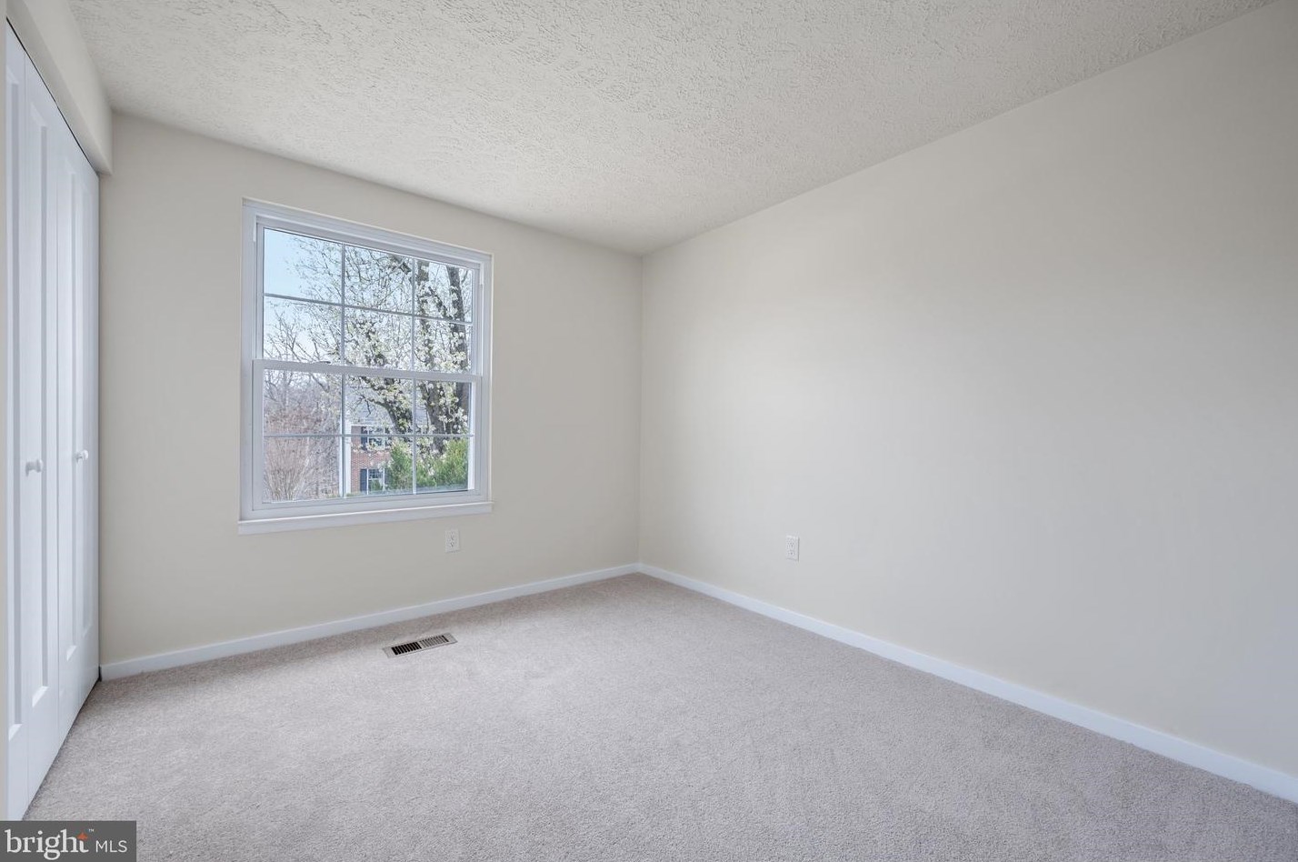 7210 Main Falls Cir, Baltimore MD  21228-2446 exterior