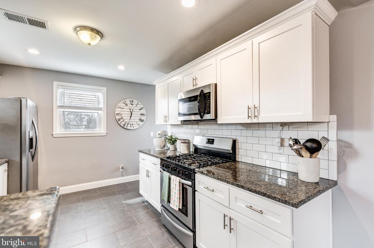 1919 Clearwood Rd, Baltimore MD  21234-3813 exterior