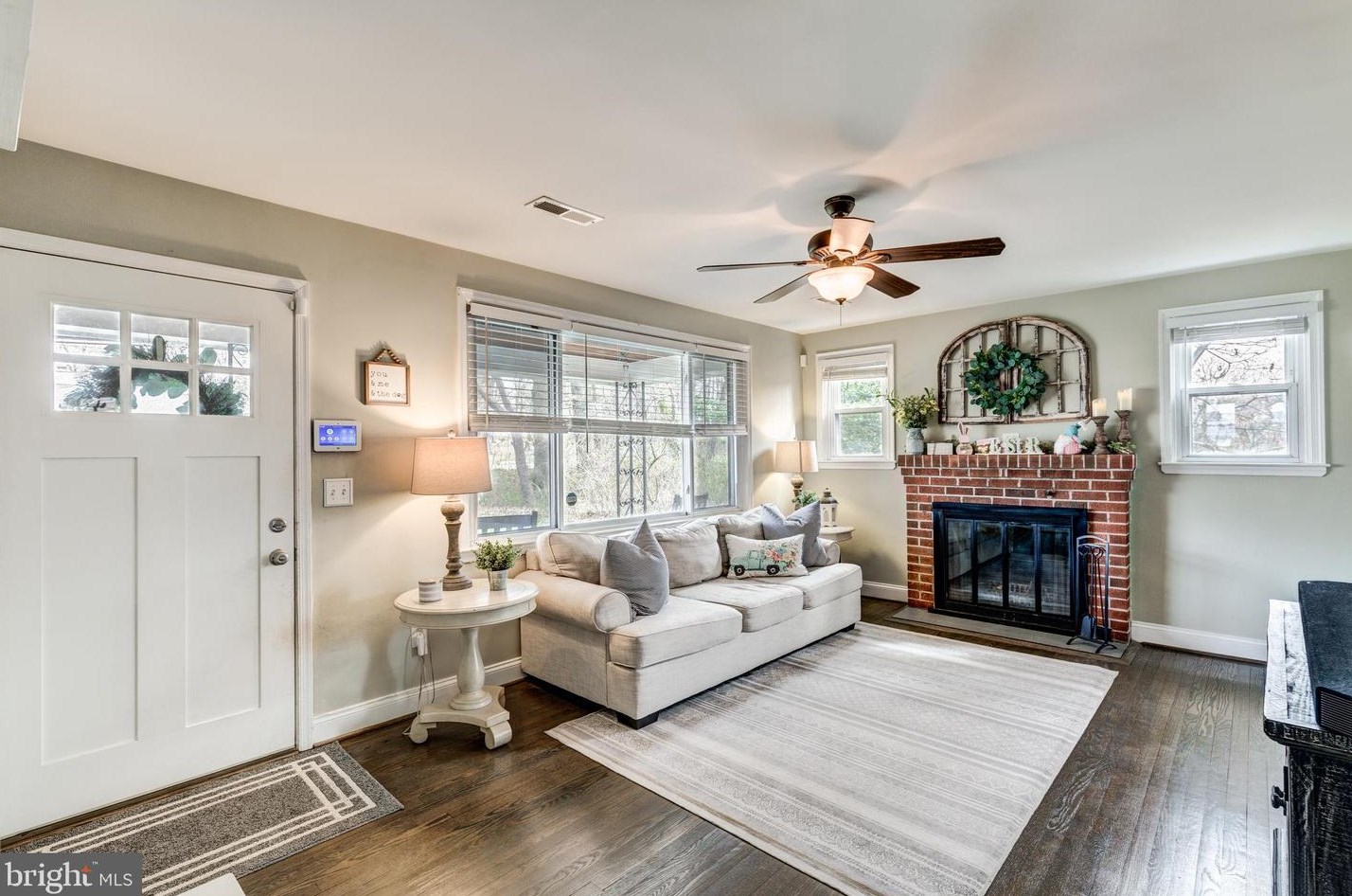 1919 Clearwood Rd, Baltimore MD  21234-3813 exterior