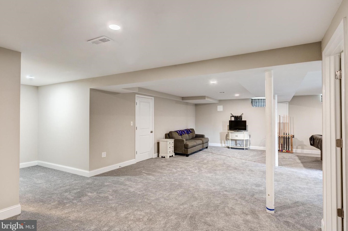 1919 Clearwood Rd, Baltimore MD  21234-3813 exterior