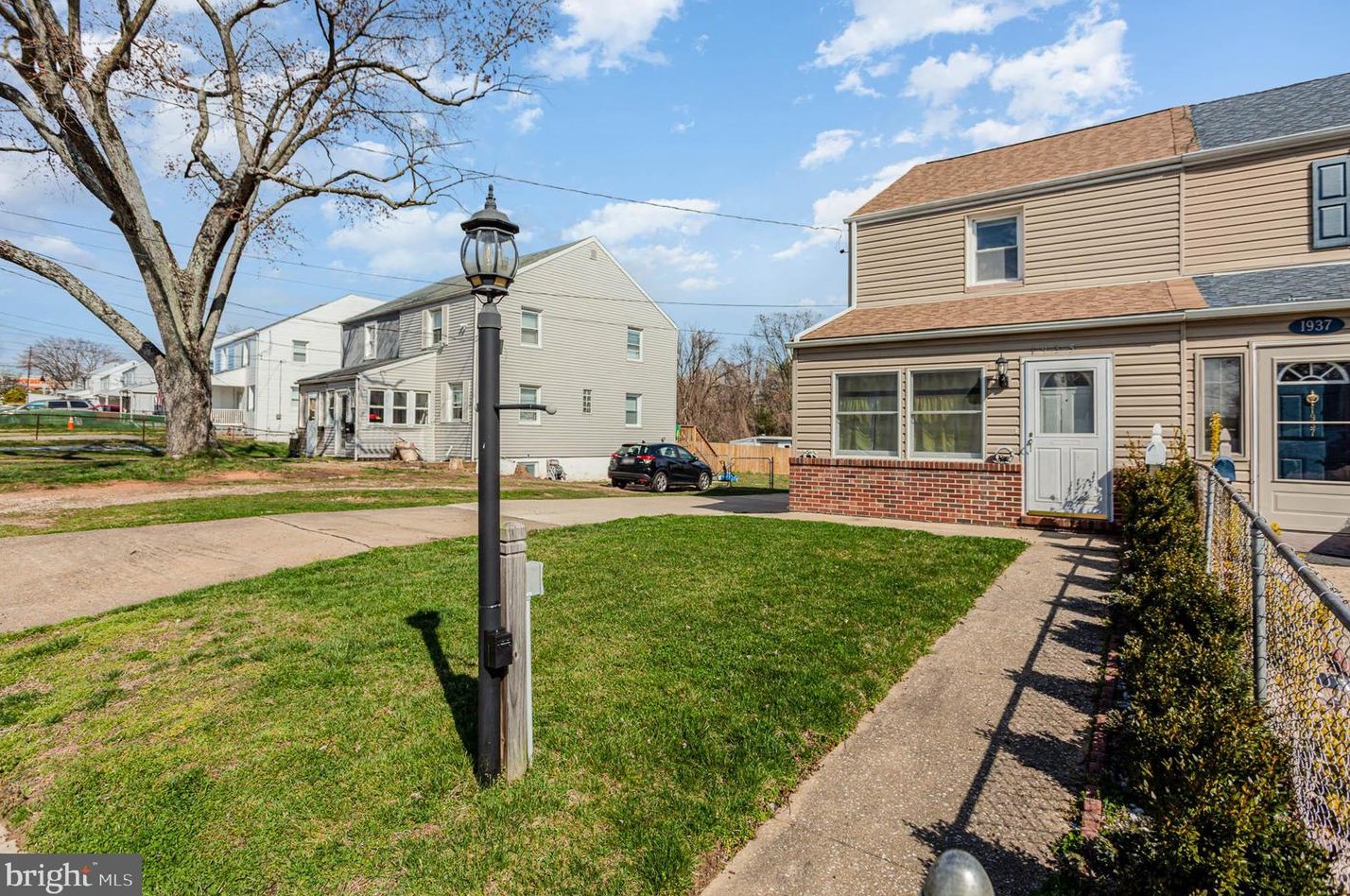 1935 Victory Dr, Baltimore, MD 21227-2936