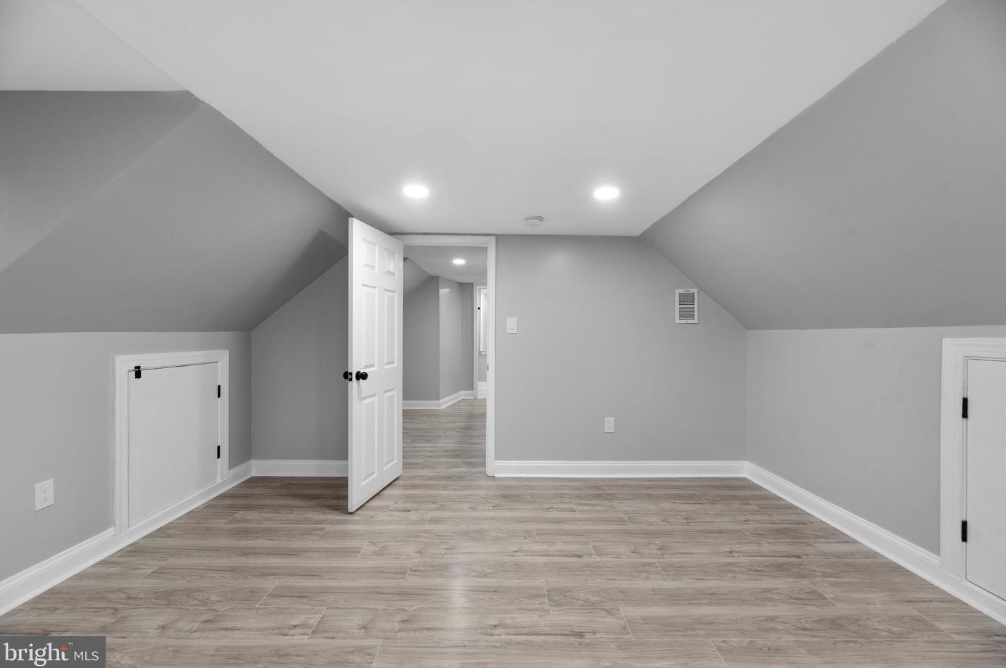 8203 Northview Rd, Baltimore MD  21222-6024 exterior