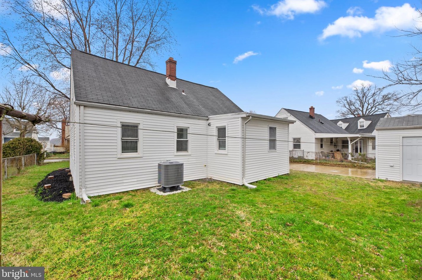8203 Northview Rd, Baltimore MD  21222-6024 exterior
