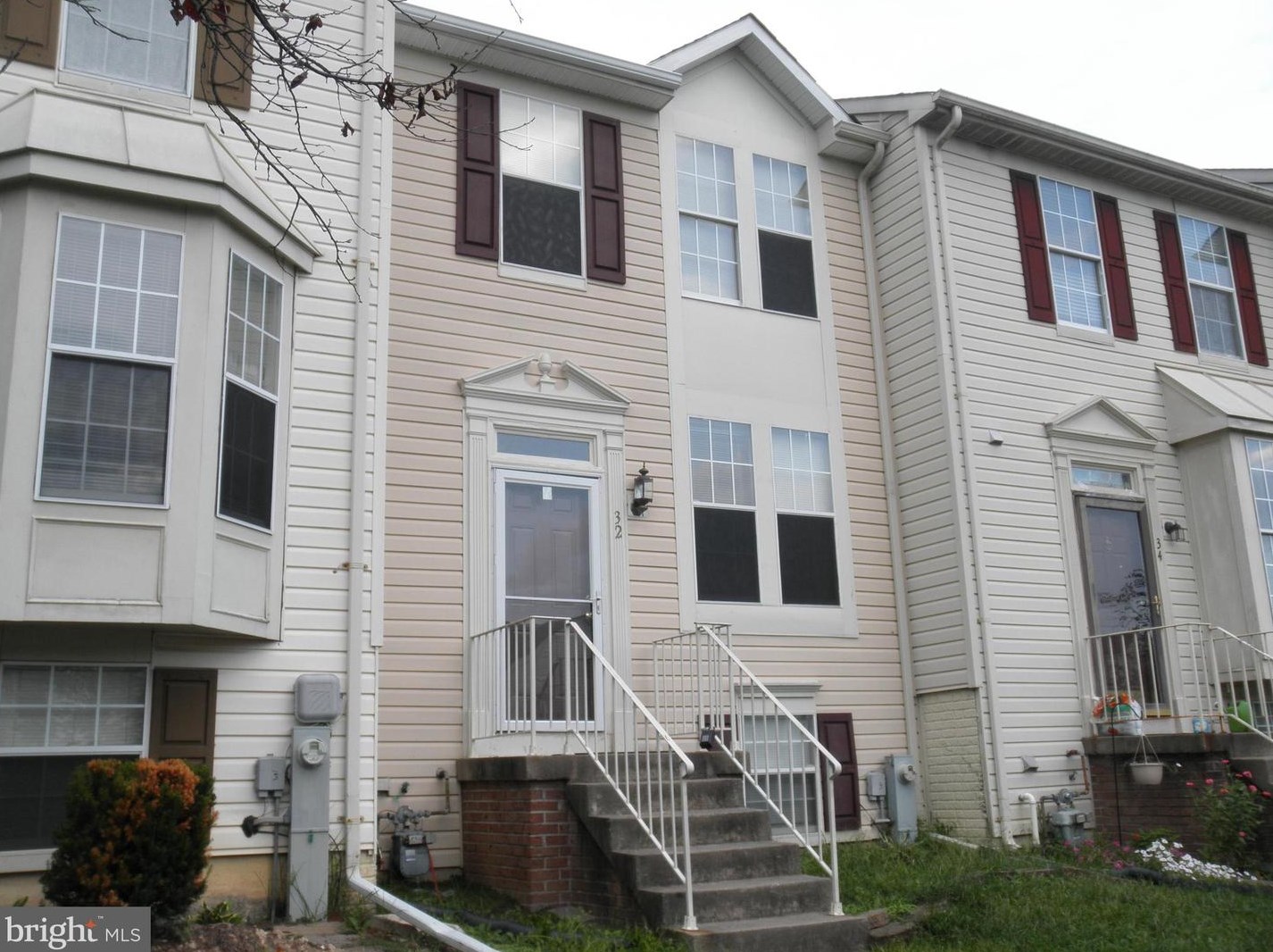 32 Old Knife Ct, Baltimore, MD 21220