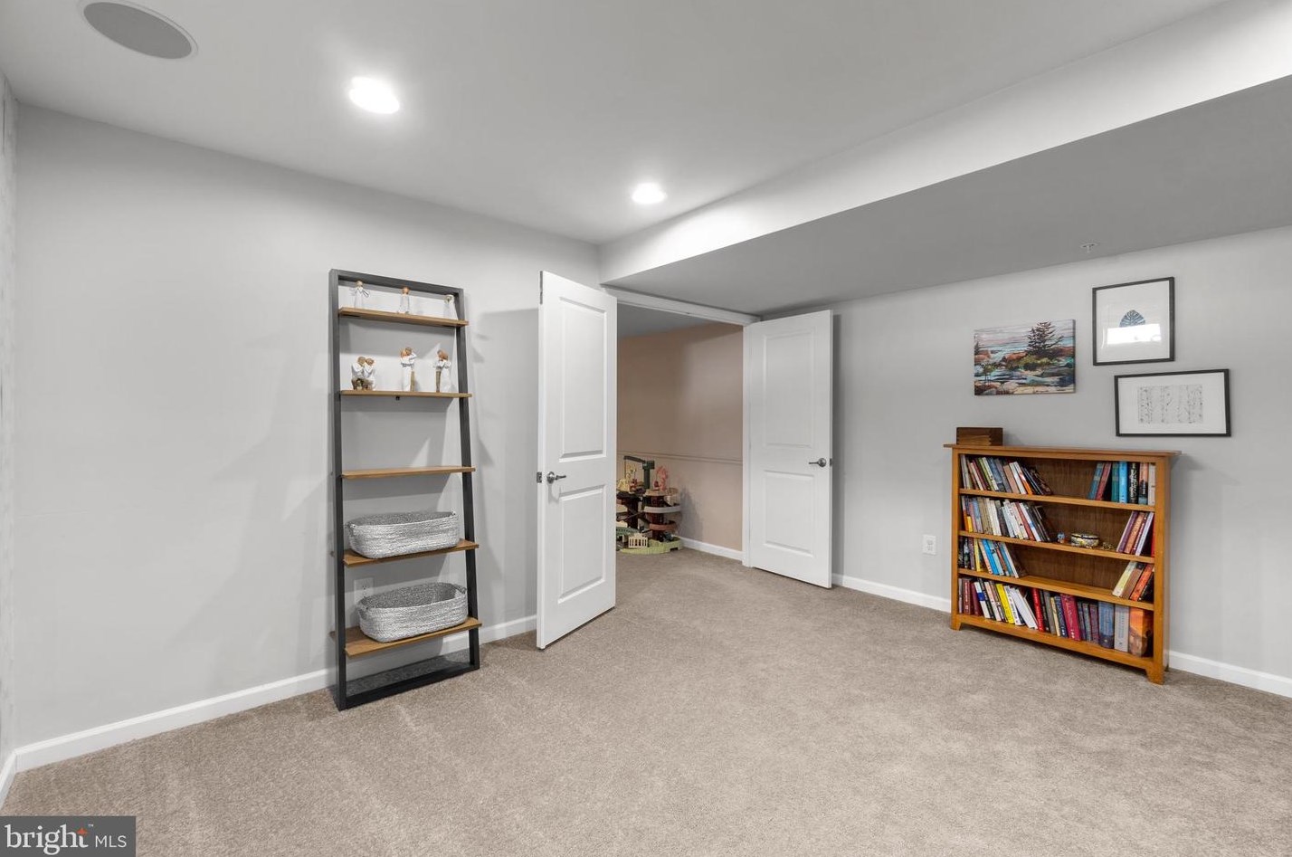 7702 Inwood Ave, Baltimore MD  21228-1030 exterior