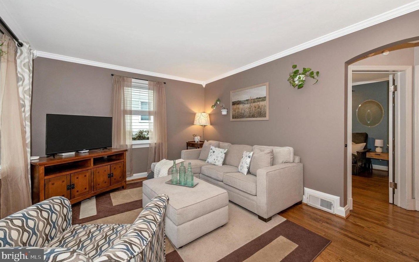 1248 Elm Rd, Baltimore MD  21227-3939 exterior
