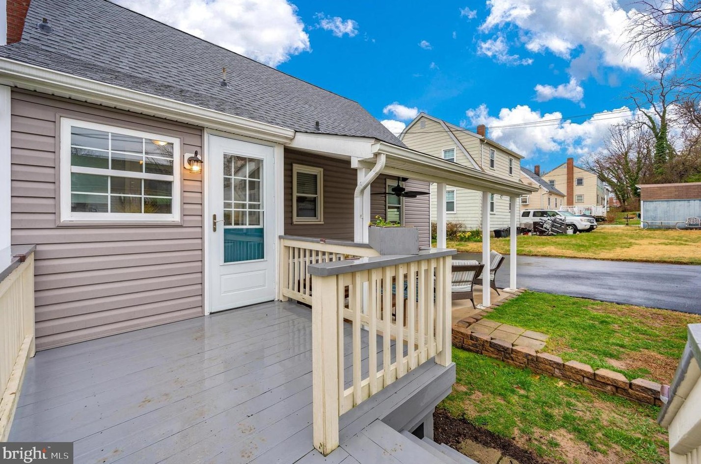 1248 Elm Rd, Baltimore MD  21227-3939 exterior