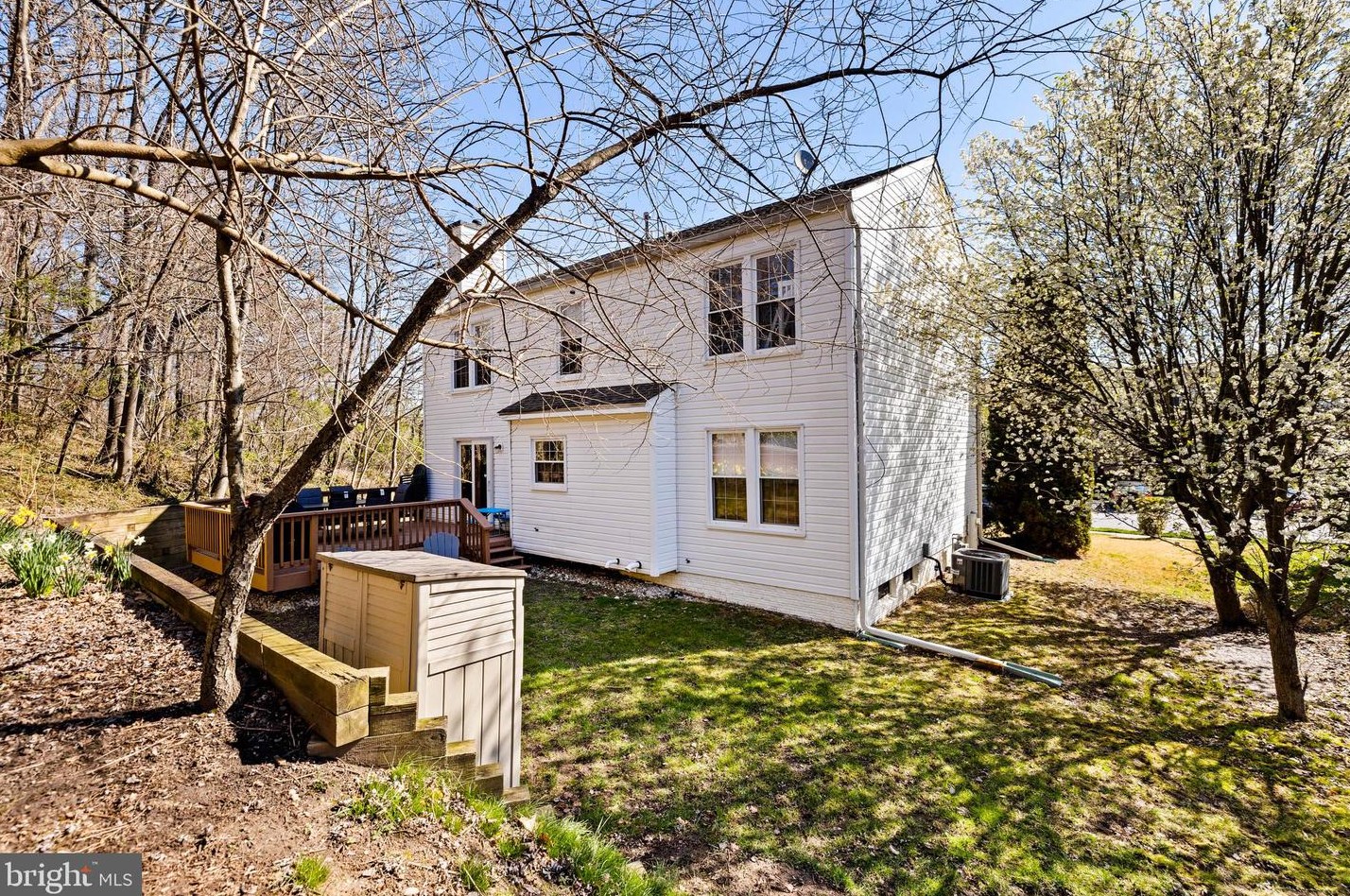 9318 Hines Estates Dr, Baltimore MD  21234-1319 exterior