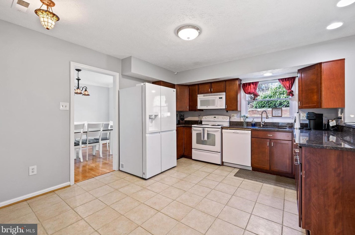 9318 Hines Estates Dr, Baltimore MD  21234-1319 exterior