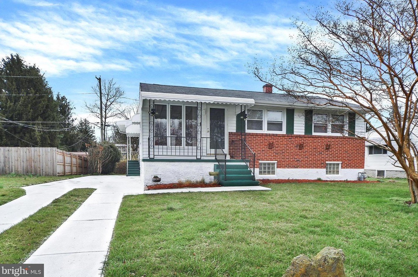 7306 Dooman Rd, Baltimore, MD 21244-2815