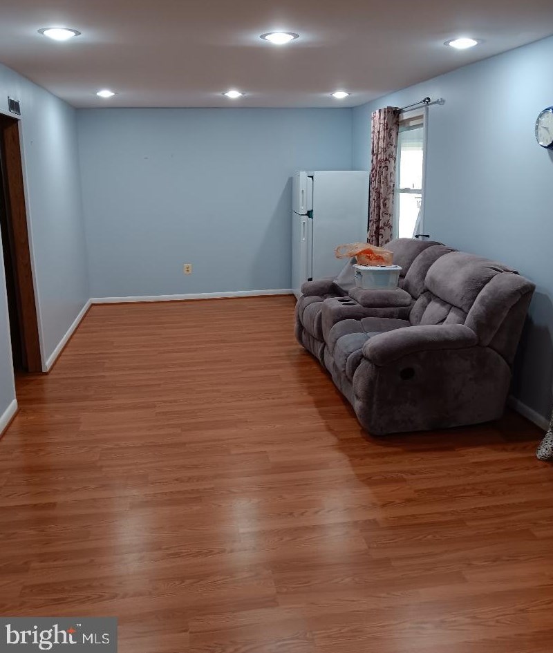 5411 Litany Ln, Baltimore, MD 21237-4521