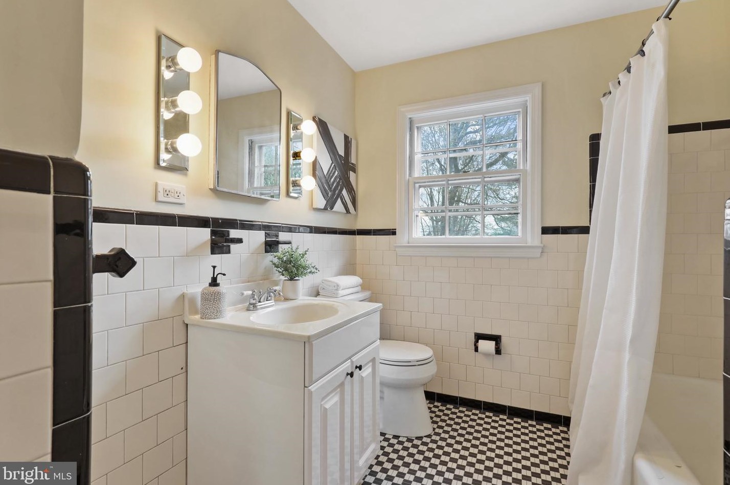 407 Aigburth Rd, Baltimore MD  21286-7317 exterior