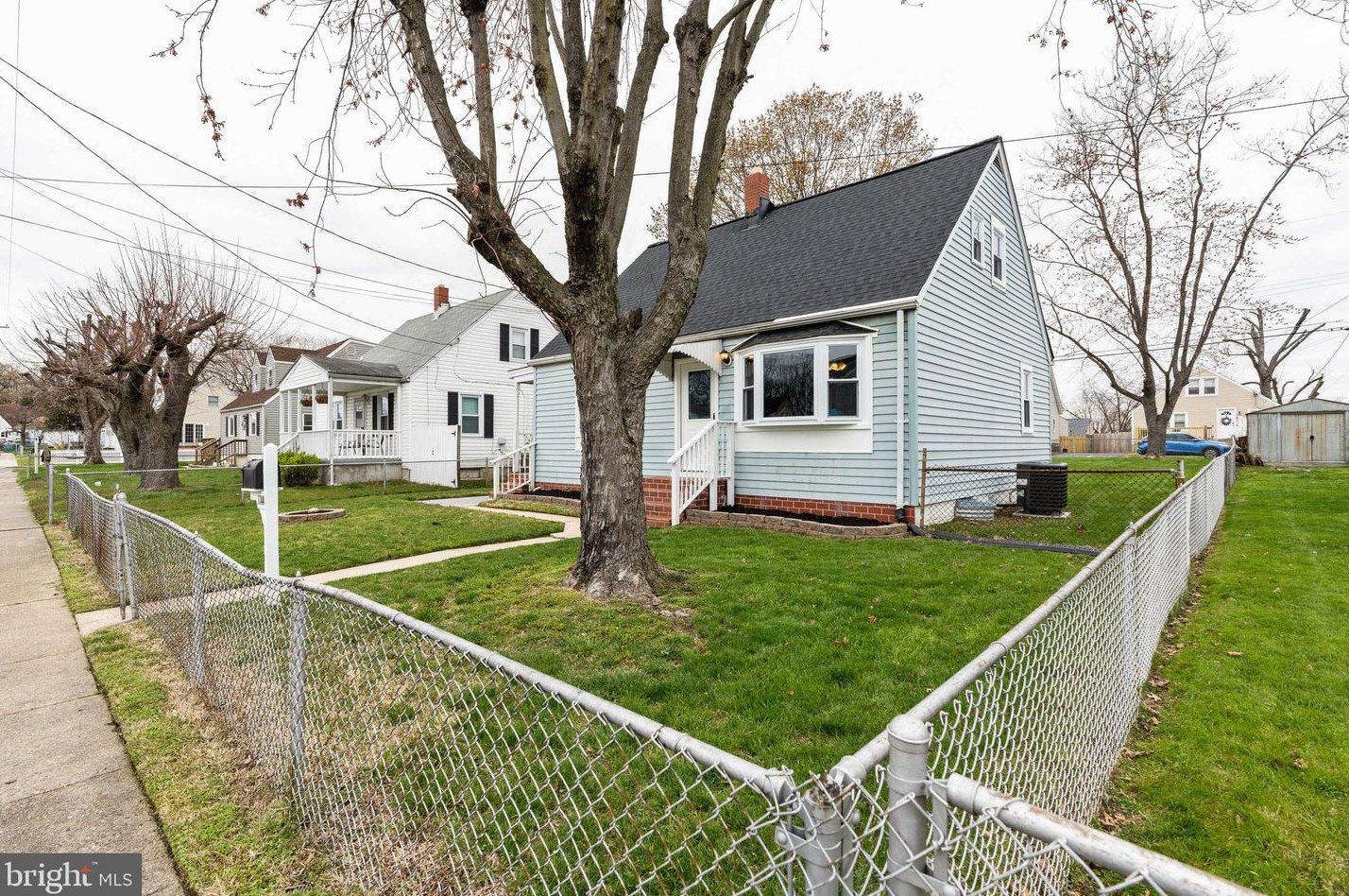1744 Burnham Rd, Baltimore, MD 21222-5033