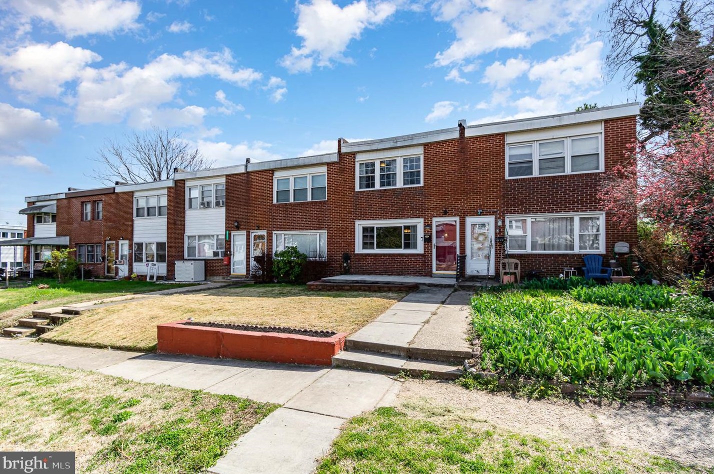 2773 Yarnall Rd, Baltimore, MD 21227-4814