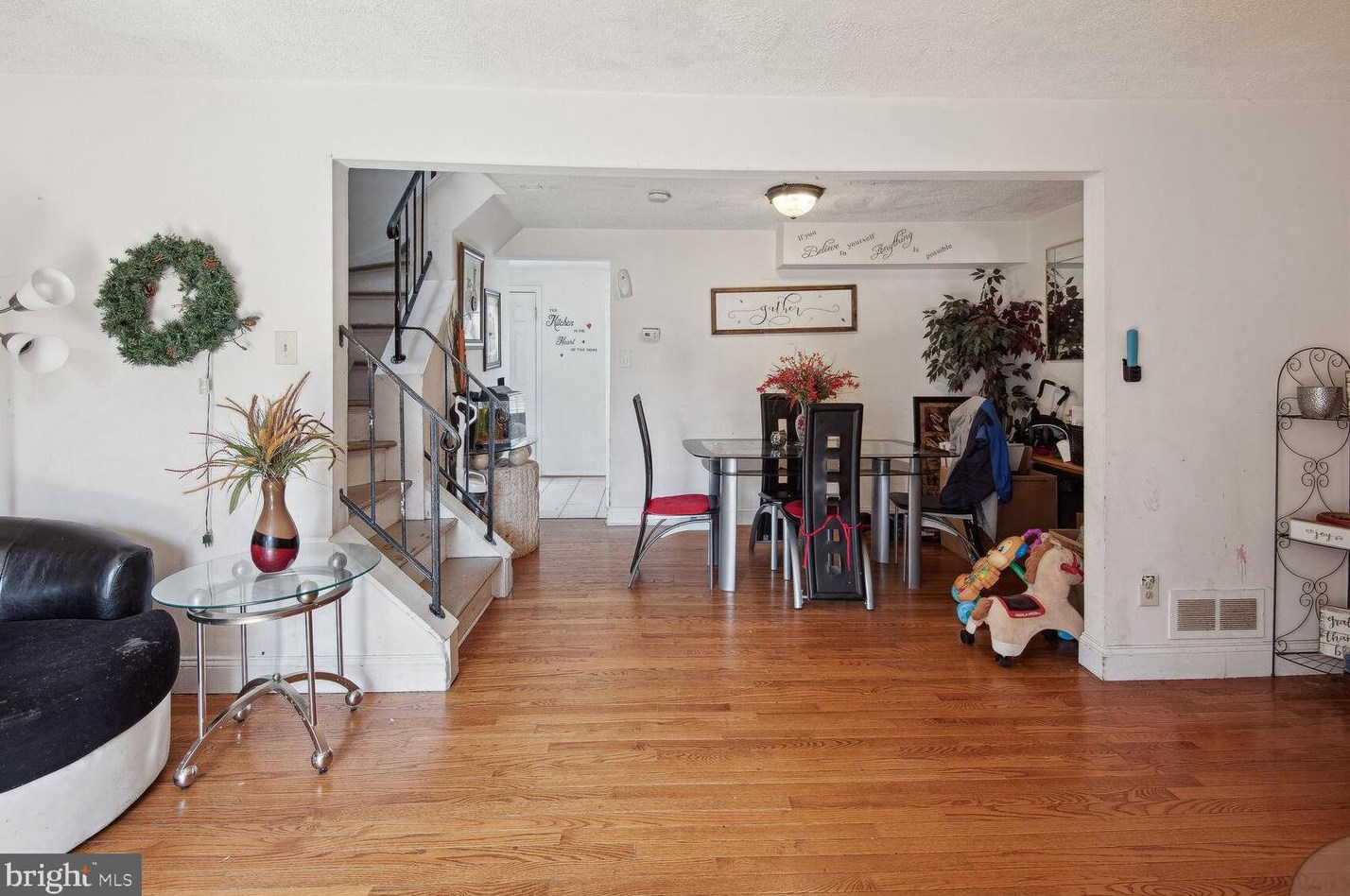5369 King Arthur Cir, Baltimore MD  21237-4016 exterior