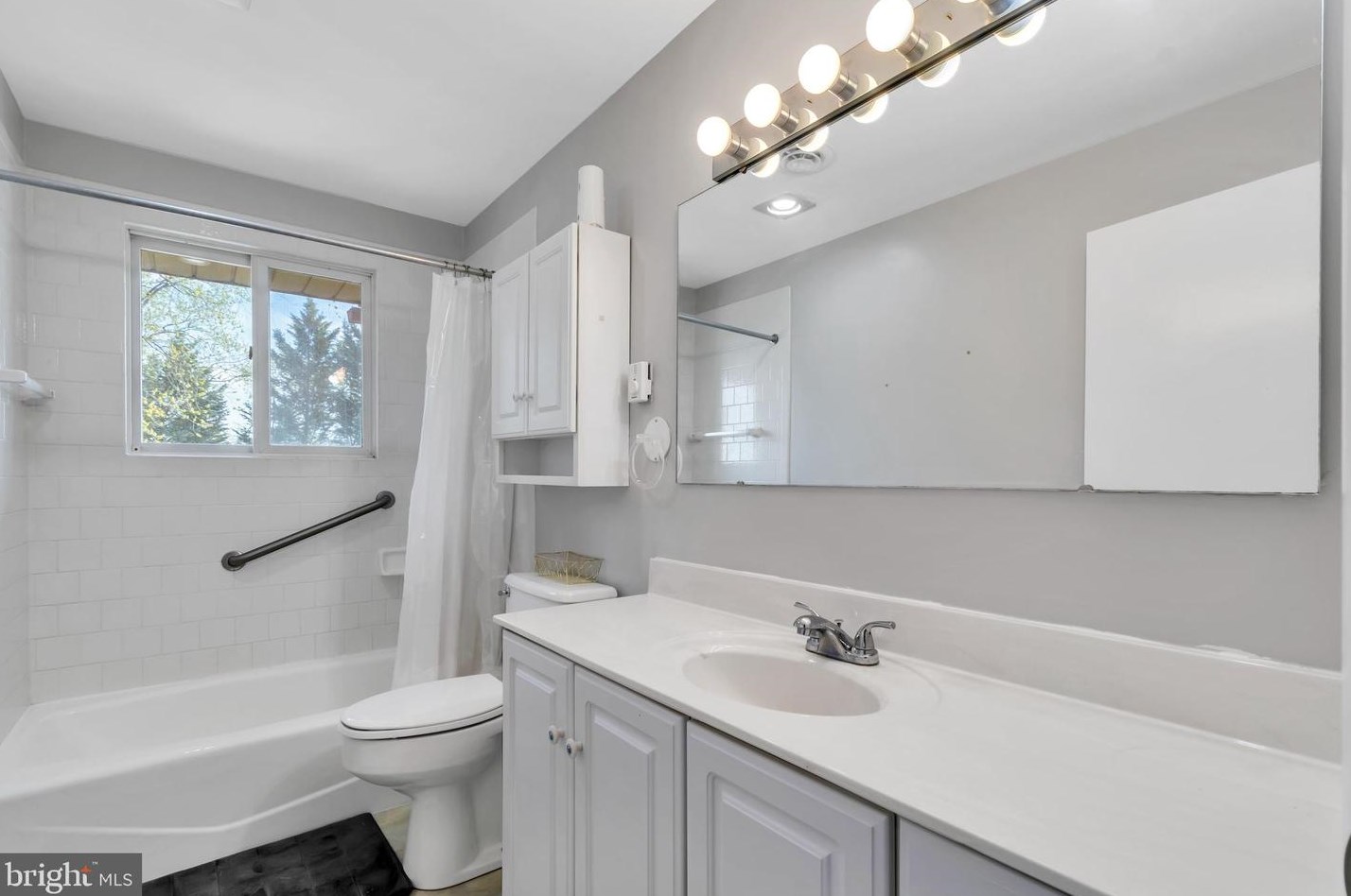 5410 King Ave, Baltimore MD  21237-4006 exterior