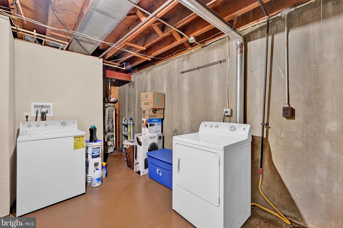 6402 Falkirk Rd, Baltimore MD 21239-1719 exterior