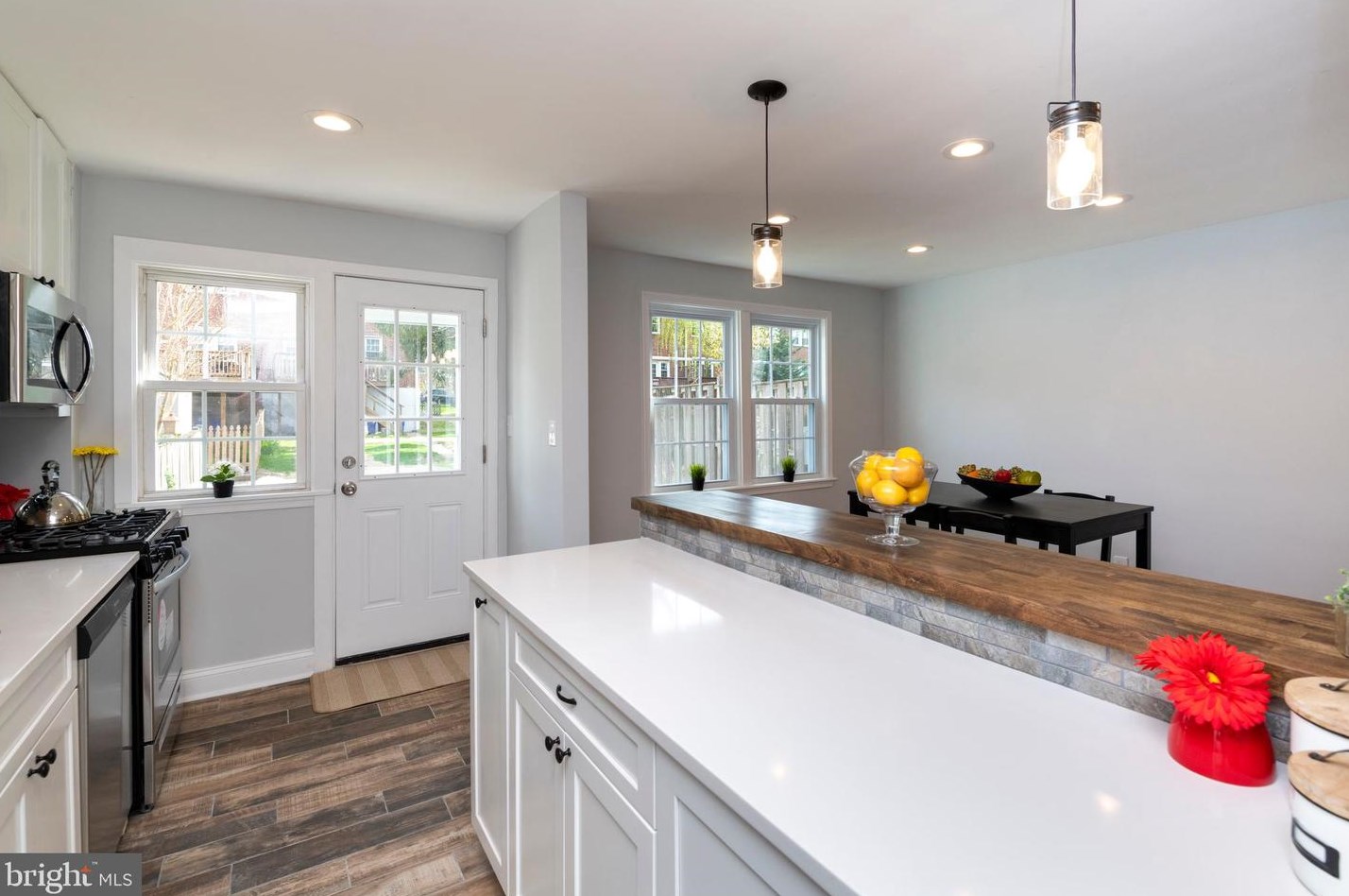 139 Regester Ave, Baltimore MD  21212-1539 exterior