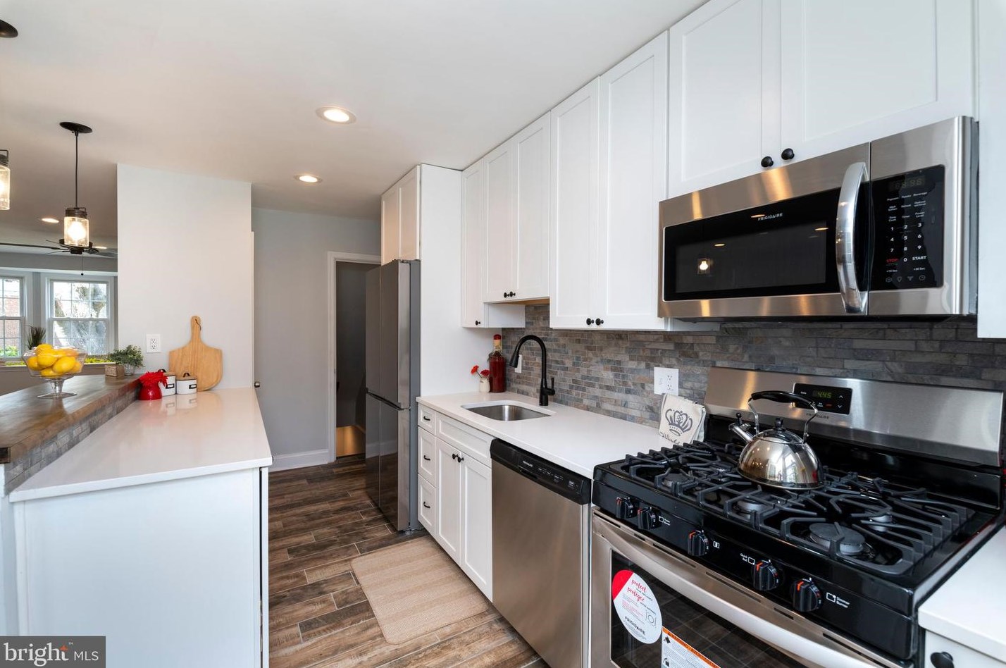 139 Regester Ave, Baltimore MD  21212-1539 exterior