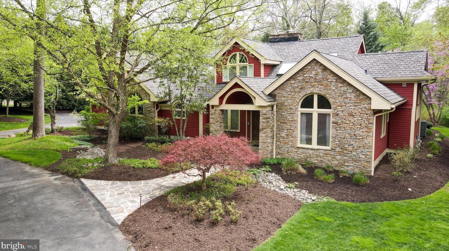 19 Roland Ct, Baltimore, MD 21204-3550