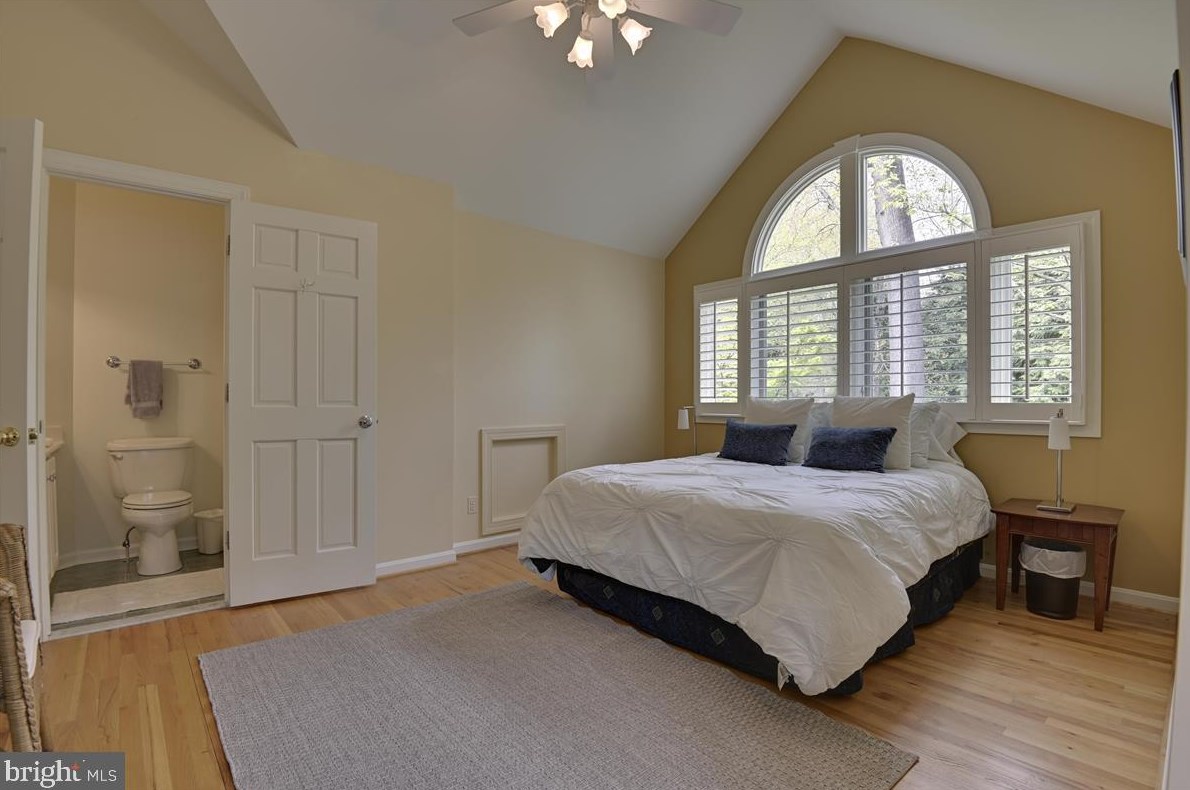 19 Roland Ct, Baltimore MD 21204-3550 exterior