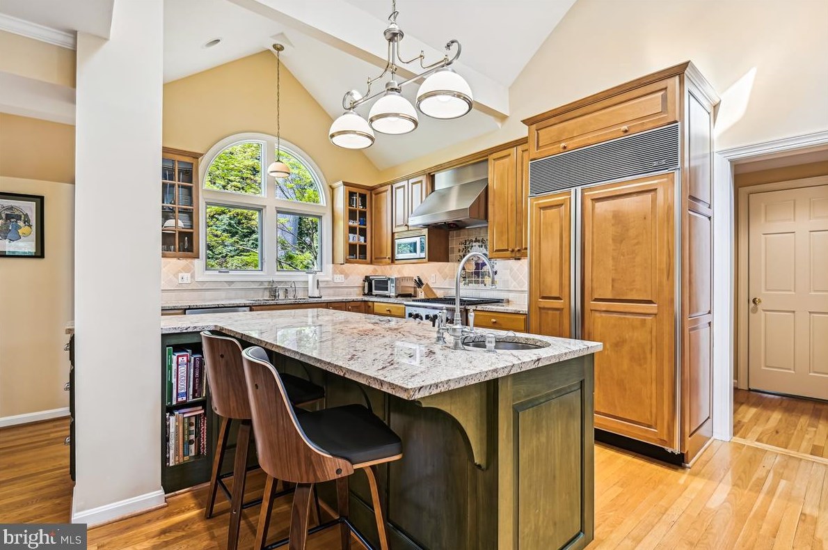 19 Roland Ct, Baltimore MD 21204-3550 exterior