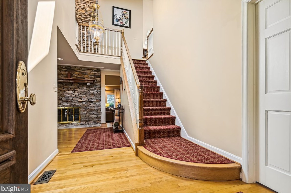 19 Roland Ct, Baltimore MD 21204-3550 exterior