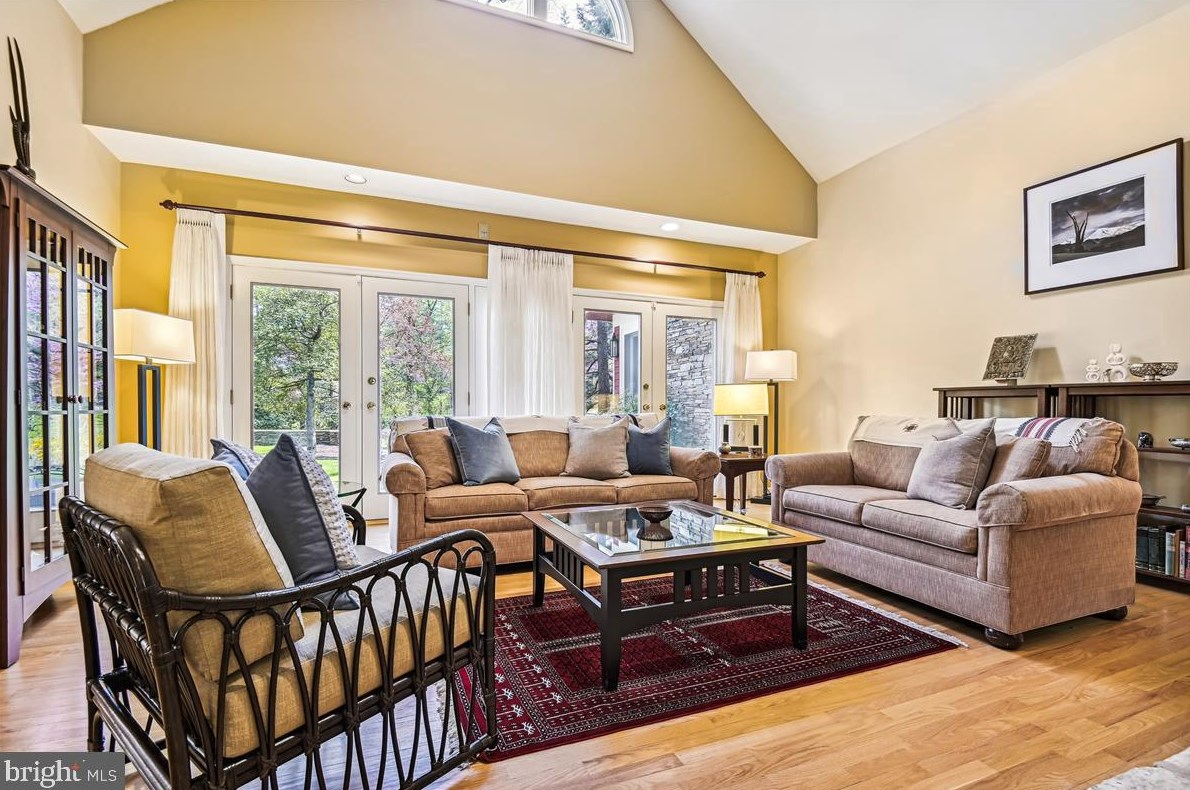 19 Roland Ct, Baltimore MD 21204-3550 exterior