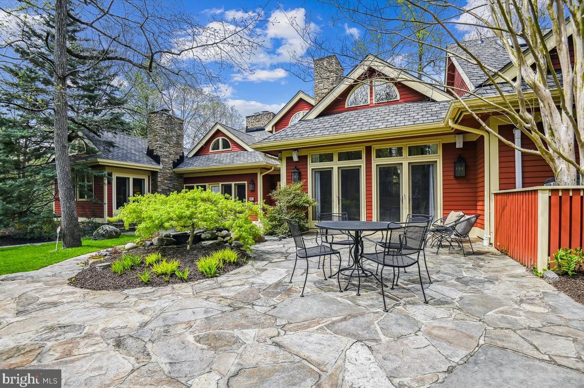 19 Roland Ct, Baltimore MD 21204-3550 exterior