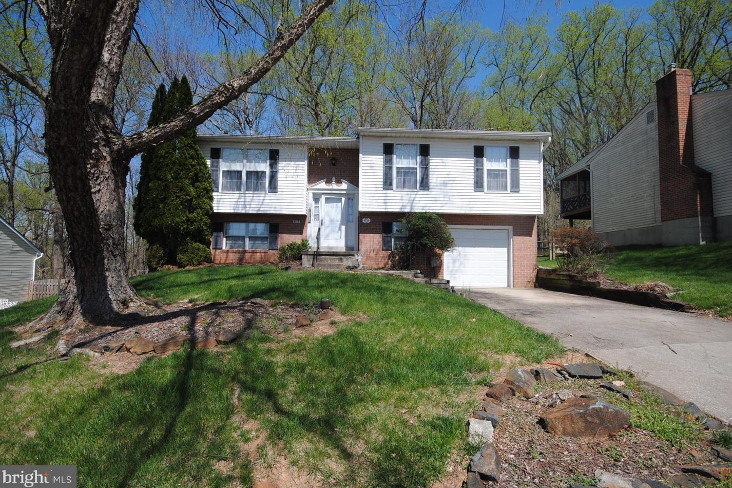 9718 Hickoryhurst Dr, Baltimore MD  21236-4813 exterior