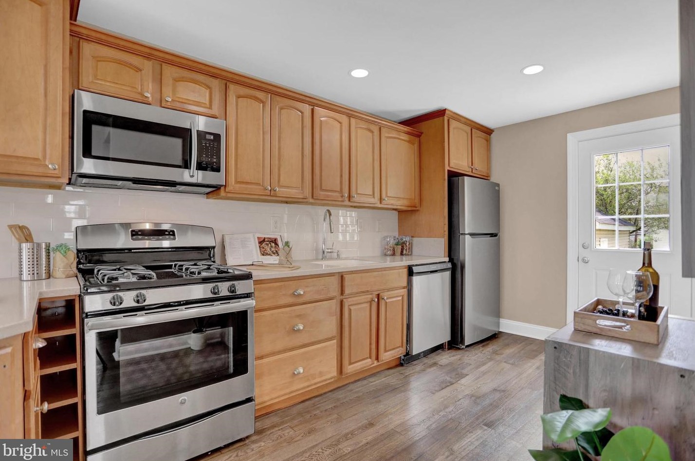 87 Wise Ave, Baltimore MD  21222-4840 exterior