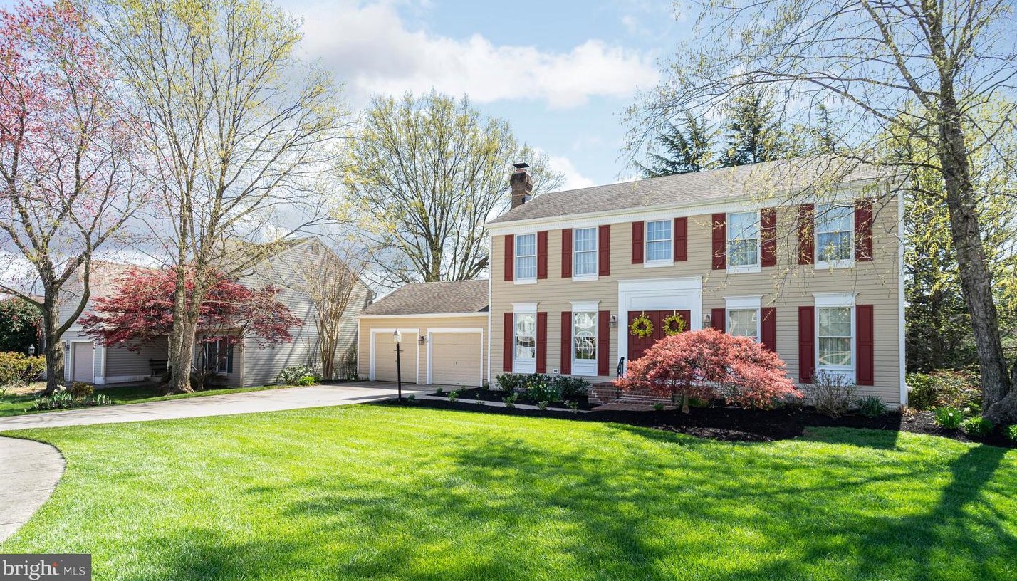 10 American Ct, Baltimore, MD 21228-5304
