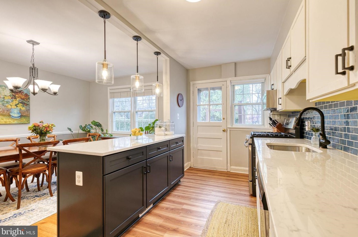 340 Old Trail Rd, Baltimore MD  21212-1516 exterior