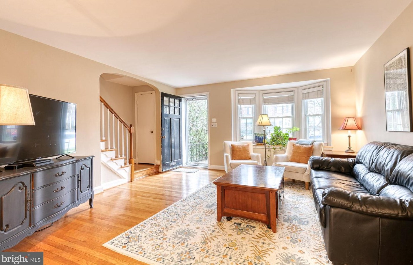 340 Old Trail Rd, Baltimore MD  21212-1516 exterior
