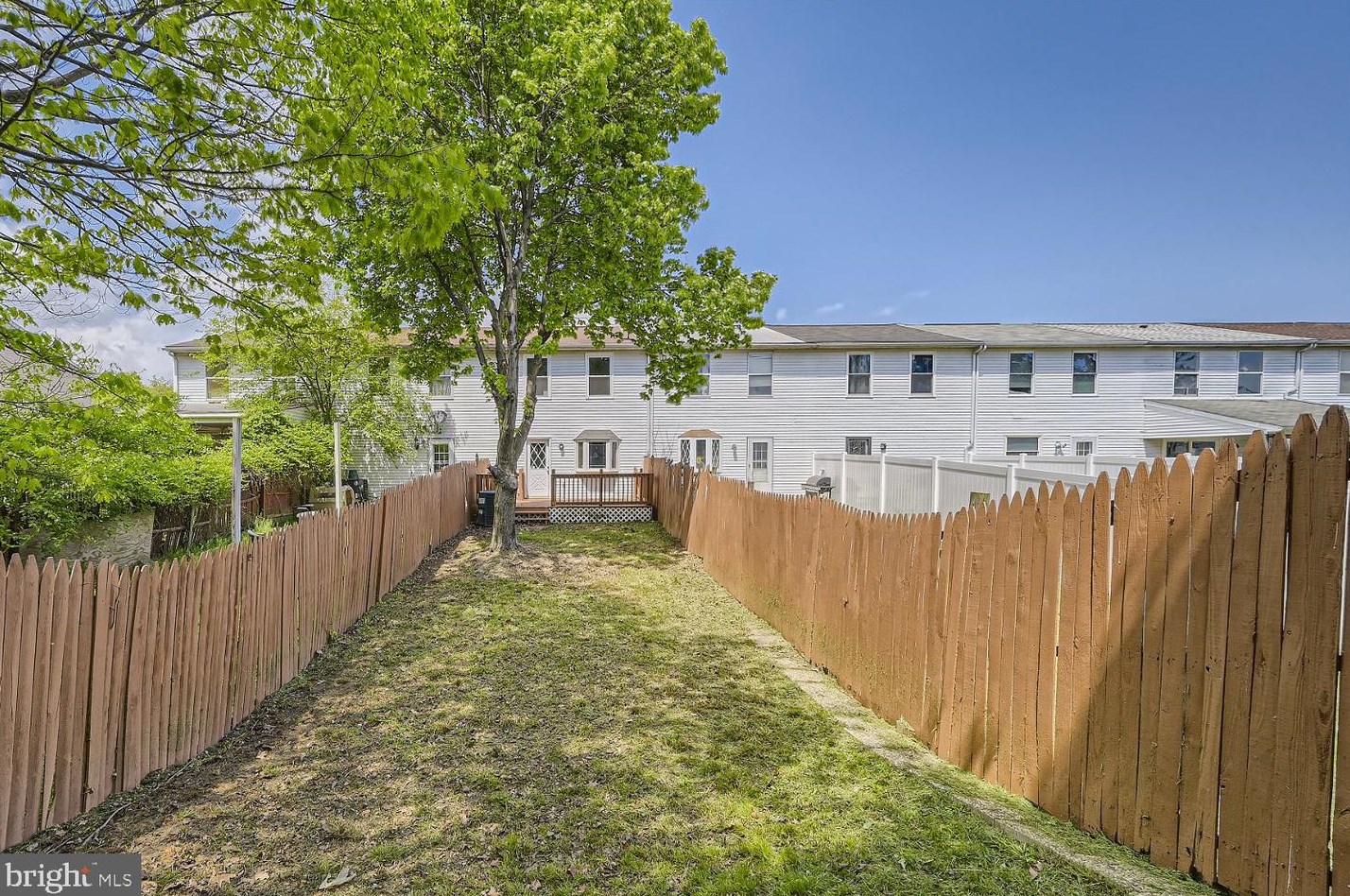 13 Holcumb Ct, Baltimore MD  21220-3642 exterior