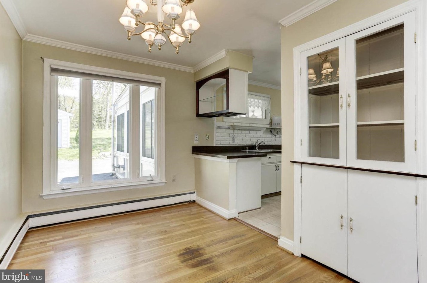 5 Maple Ave, Baltimore MD  21206-1108 exterior