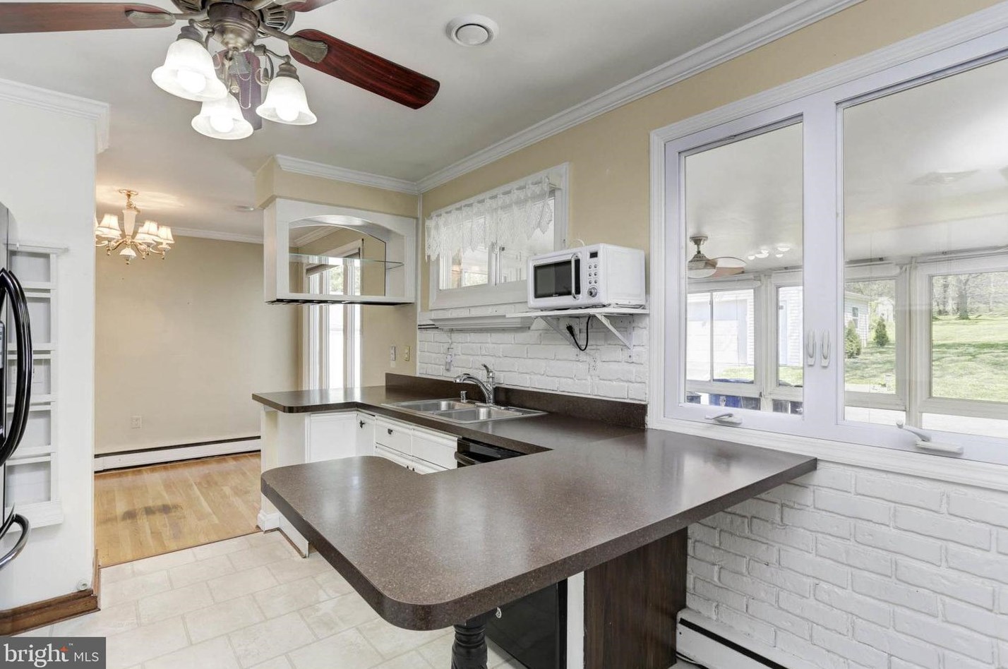 5 Maple Ave, Baltimore MD  21206-1108 exterior