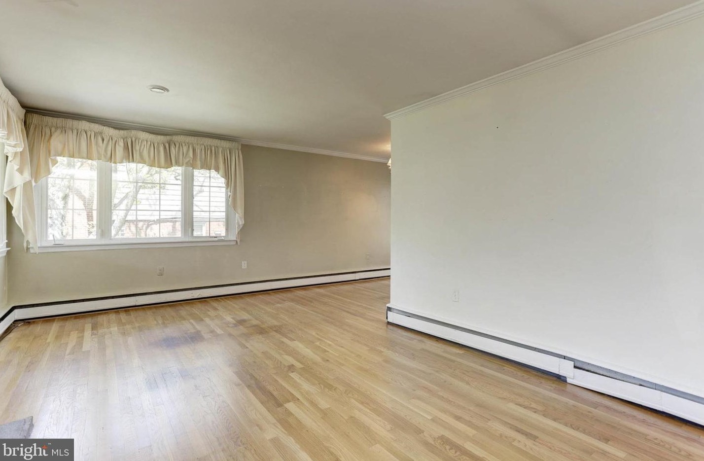 5 Maple Ave, Baltimore MD  21206-1108 exterior