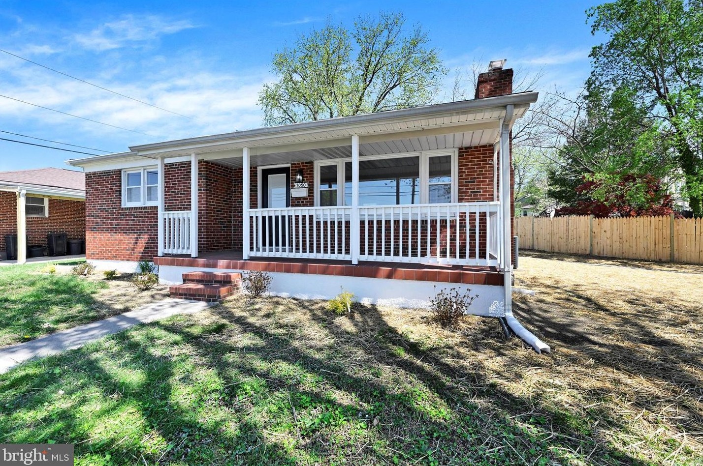 7050 Sollers Point Rd, Baltimore, MD 21222-3034
