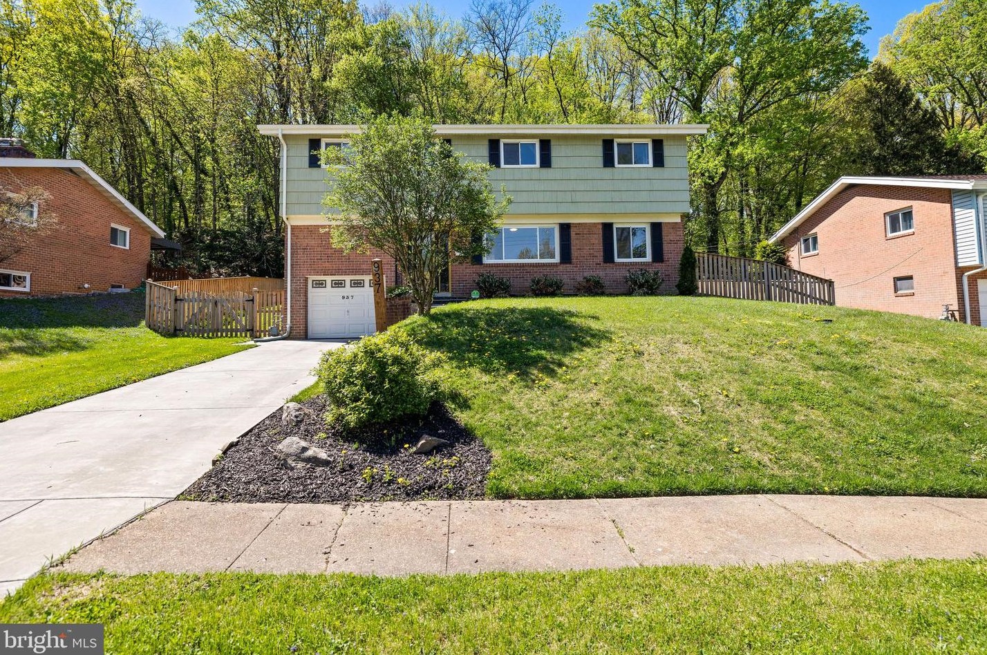 937 Cromwell Bridge Rd, Baltimore MD  21286-3323 exterior