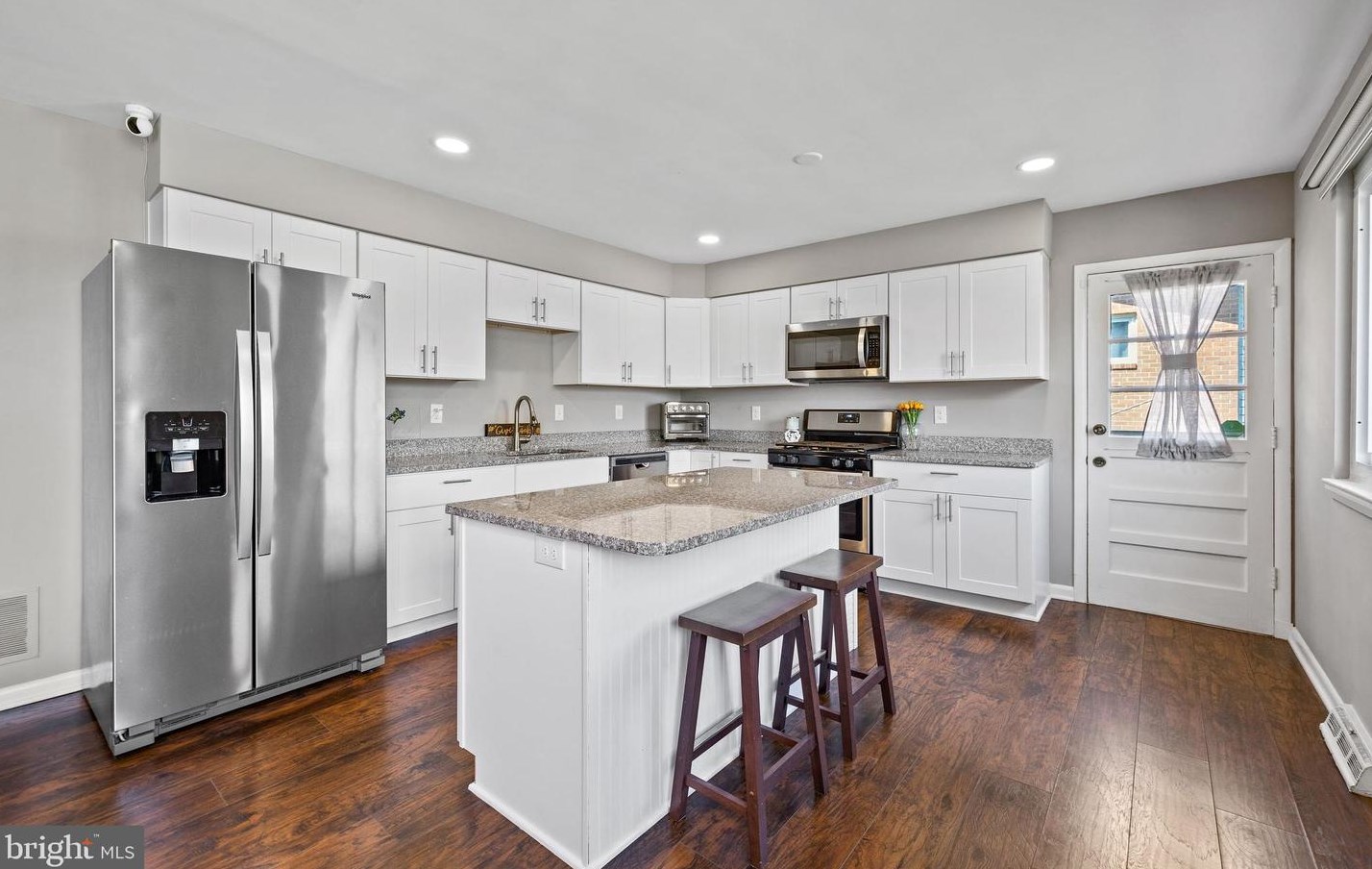 937 Cromwell Bridge Rd, Baltimore MD  21286-3323 exterior