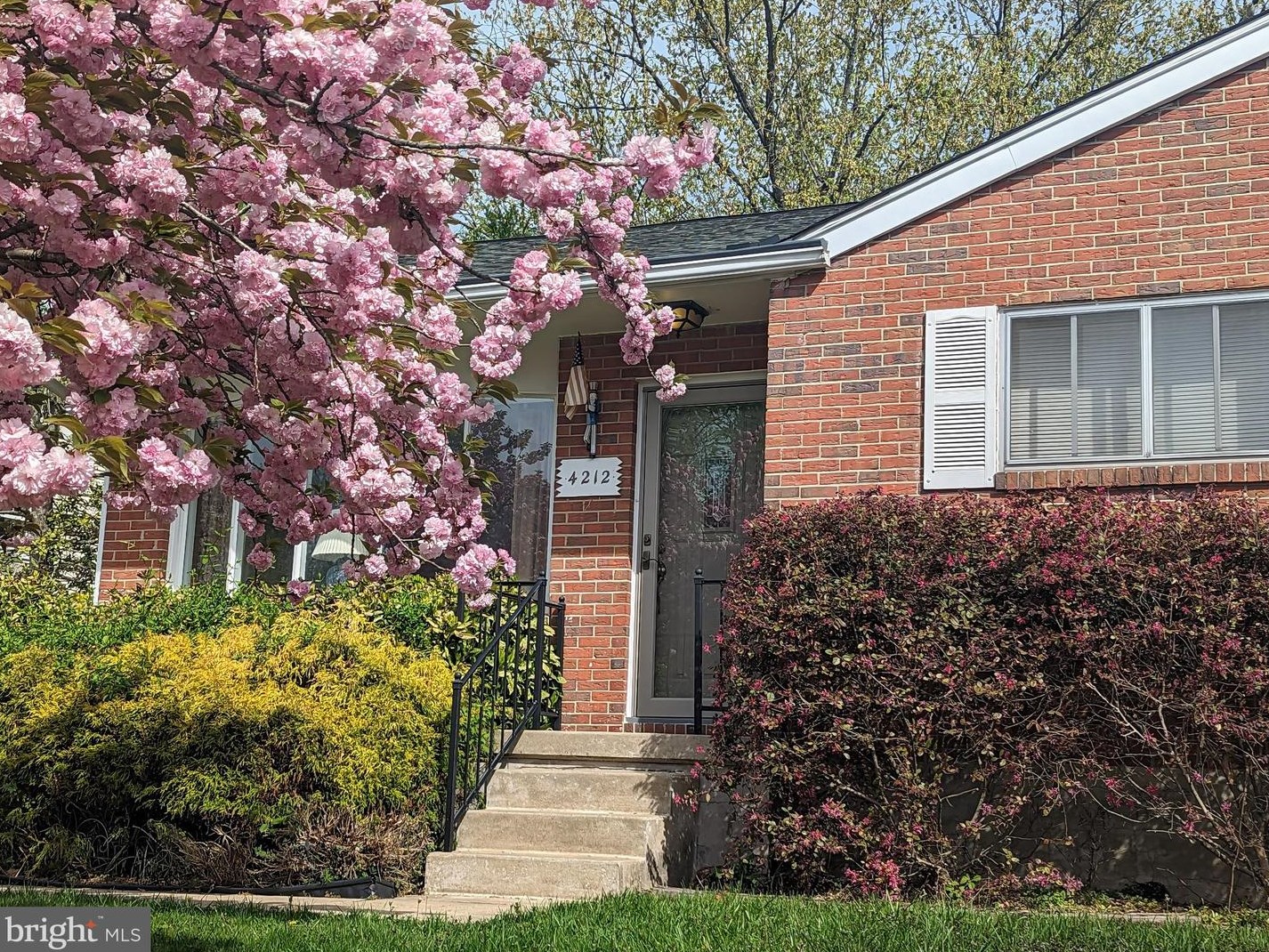 4212 Haycoke Rd, Baltimore, MD 21236-1334
