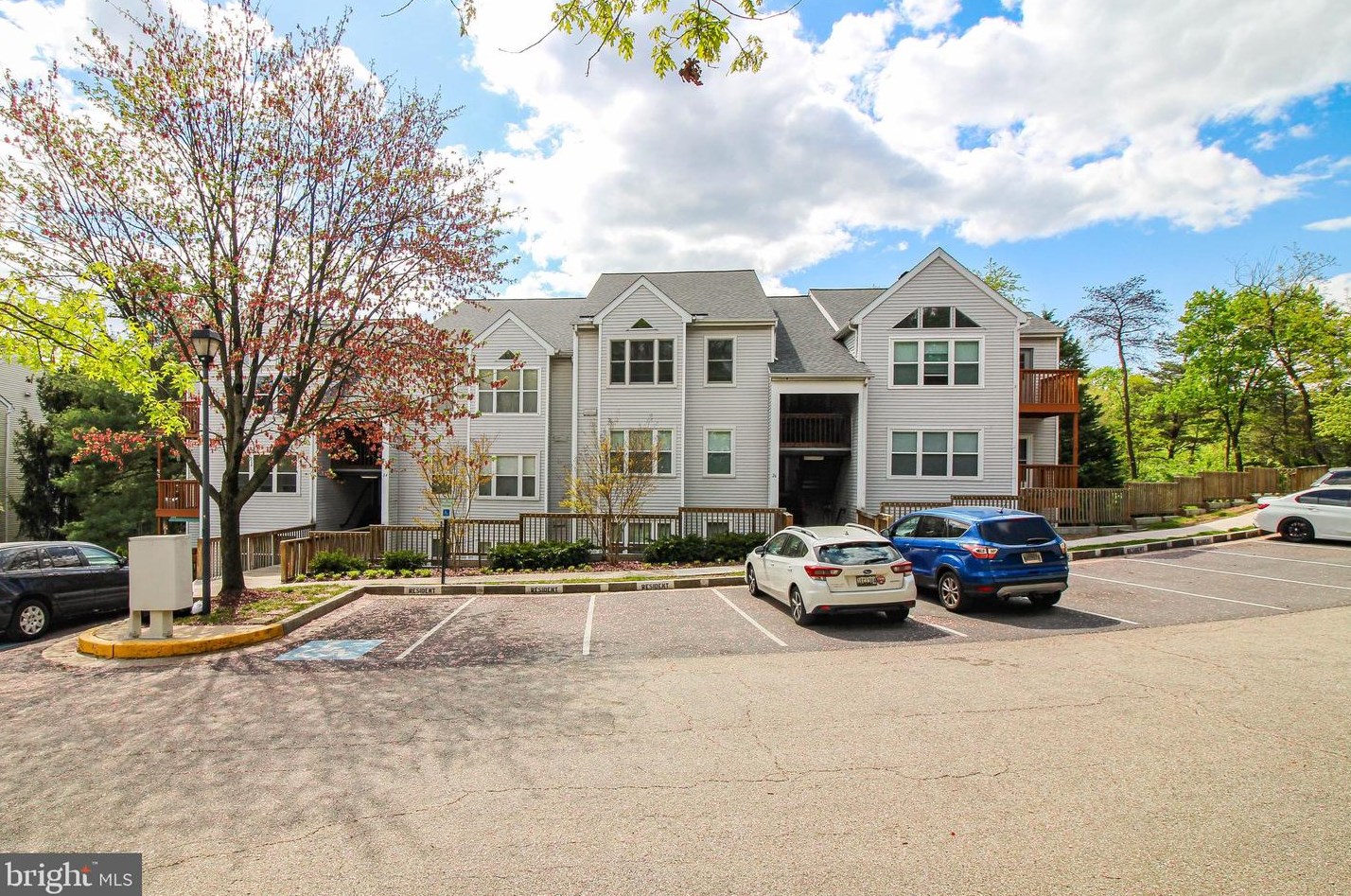 26 Deer Run Ct, Baltimore, MD 21227-3955