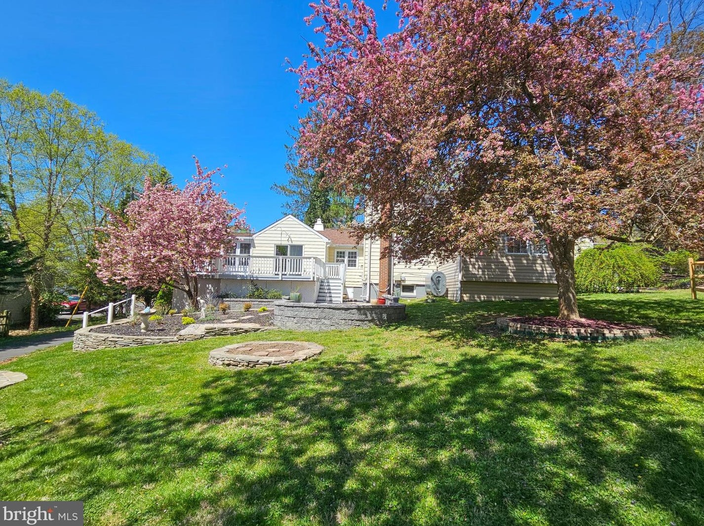 2521 Old Frederick Rd, Baltimore MD  21228-5423 exterior