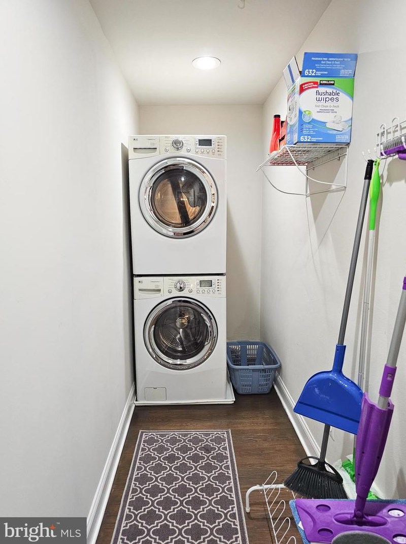 2521 Old Frederick Rd, Baltimore MD  21228-5423 exterior