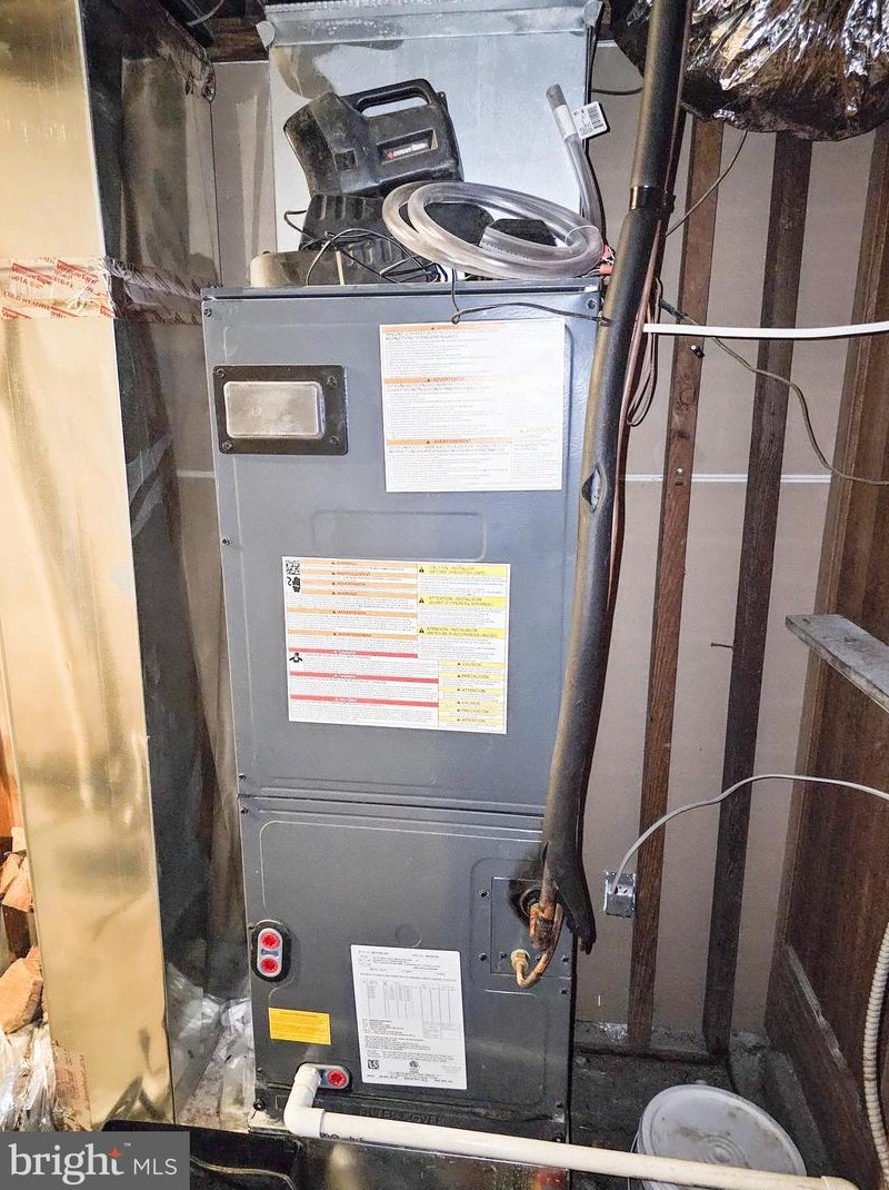 2521 Old Frederick Rd, Baltimore MD  21228-5423 exterior