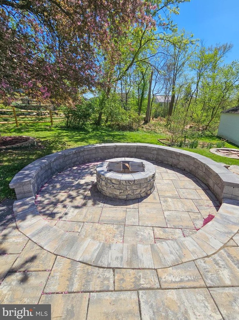 2521 Old Frederick Rd, Baltimore MD  21228-5423 exterior