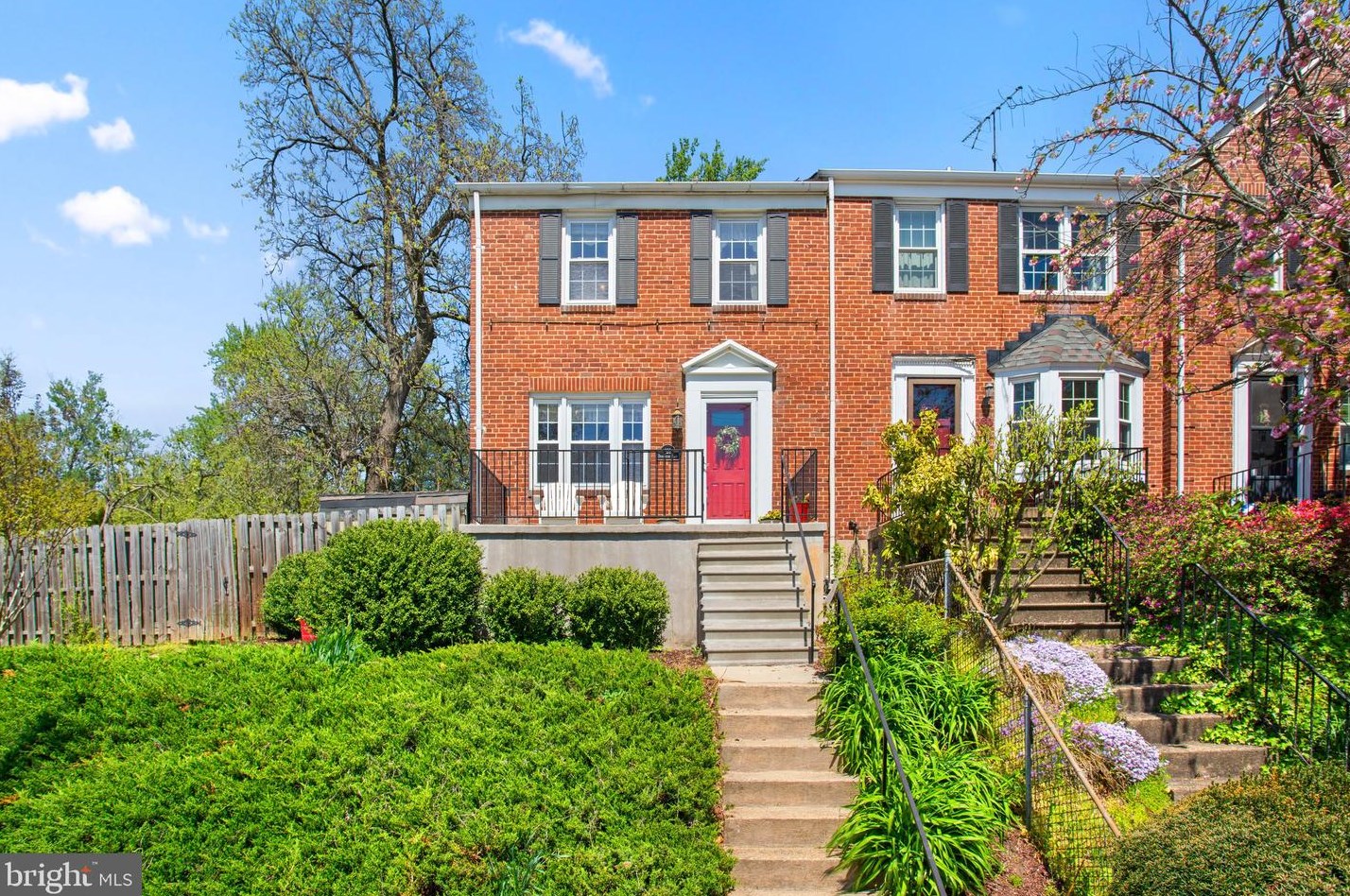 128 Dumbarton Rd, Baltimore, MD 21212-1435